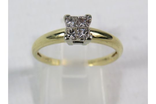 9ct Yellow Gold Diamond ring set with four square central diamonds .32ct. Finger size P, 2.2 grams - Image 1 of 7