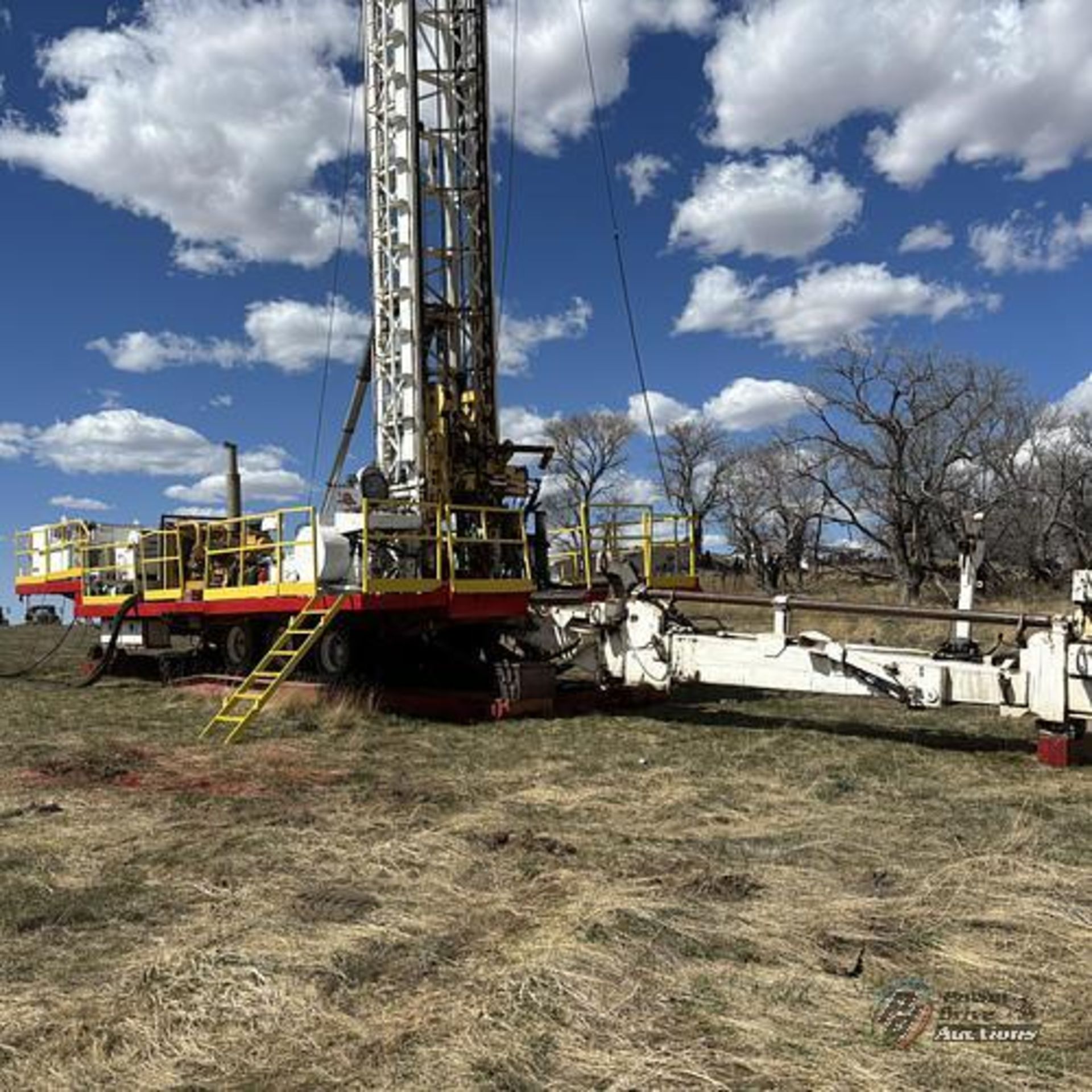 Apache Walker-Neer 250/40 Super Single Drilling Rig. Cat C15, hydraulic ...