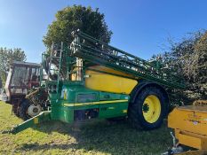 (12) John Deere 962i trailed sprayer, 36m boom, 6,200L tank, sprayed area 67,209ha, tyres 600/70