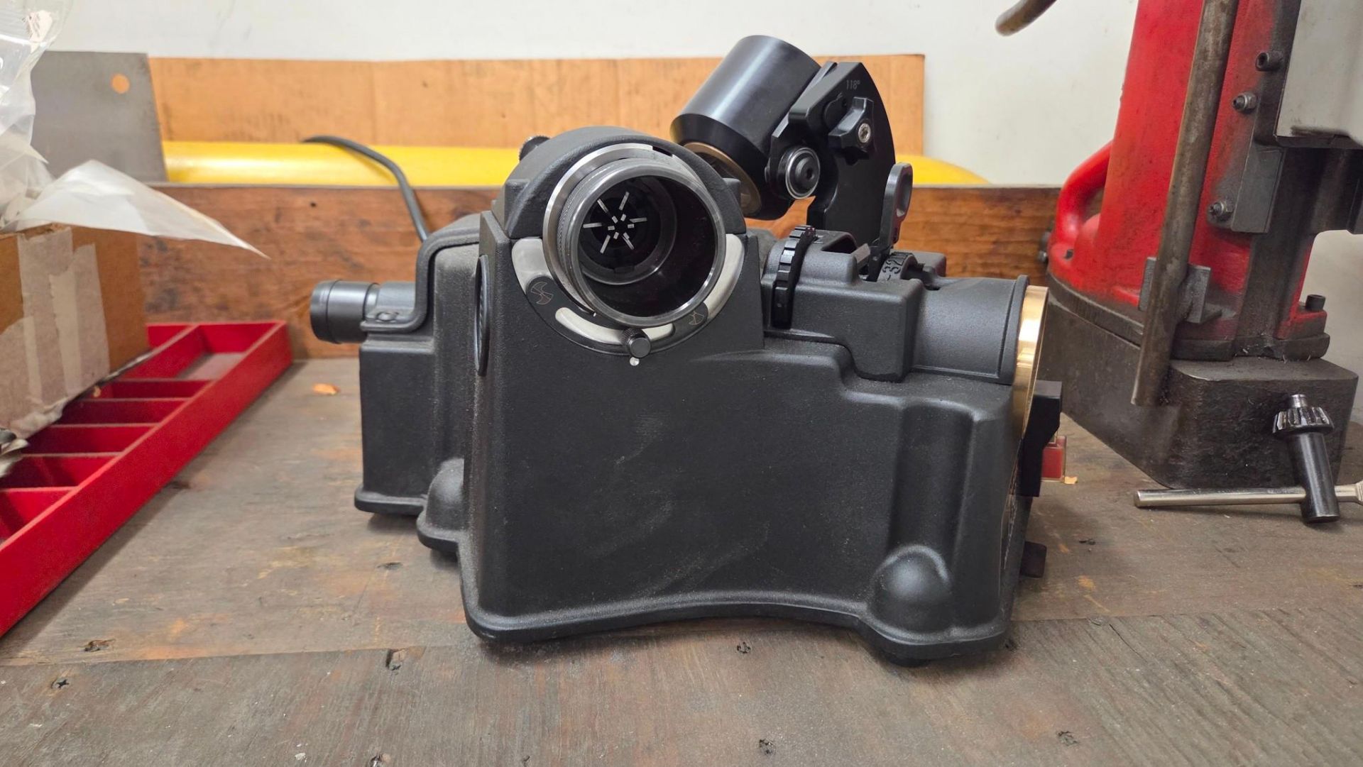2023 DAREX V-390 DRILL SHARPENER S/N: 39005153 A SPECIFICATIONS: POWER ...