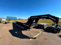 PJ TRAILER GOOSENECK FLATBED TRAILER