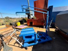 GLOBAL INDUSTRIAL PORTABLE LP TANK CRANE & TRUCK