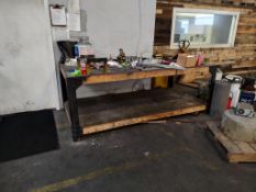 WOODEN WORK BENCH