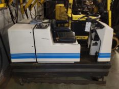 2005 STAR HYDRODYNE S33 RIDE ON 24V BATTERY OPPERATED FLOOR SCRUBBER