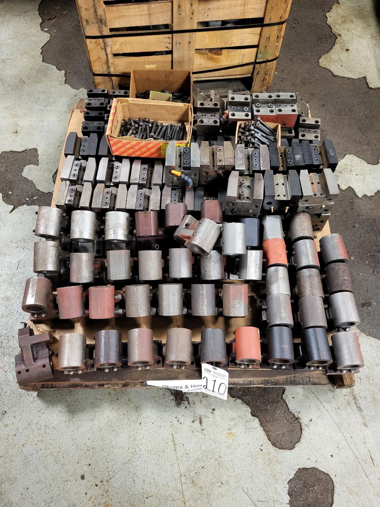 Howa Tool Pot ASSORTED STATIC TOOL HOLDERS * WENT WITH OKUMA HOWA TWIN SPINDLE LATHES ...