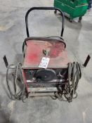 LINCOLN ELECTRIC IDEALARC 250 CONSTANT CURRENT AC/DC ARC WELDER WITH UNDERCARRIGE