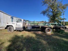 1984 FORD F-700 FLATBED TRUCK WITH CONTENTS