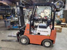 DATSUN NFG101 2,000LB CAPACITY LP FORKLIFT
