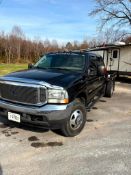 2004 FORD F350 LARIAT 6.0 DIESEL 4X4 AUTOMATIC PICKUP TRUCK WITH CM FLATBED AND LEATHER HEATED SEATS