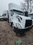 2015 VOLVO VNL DAY CAB