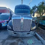 2019 KENWORTH T680 SLEEPER TRUCK