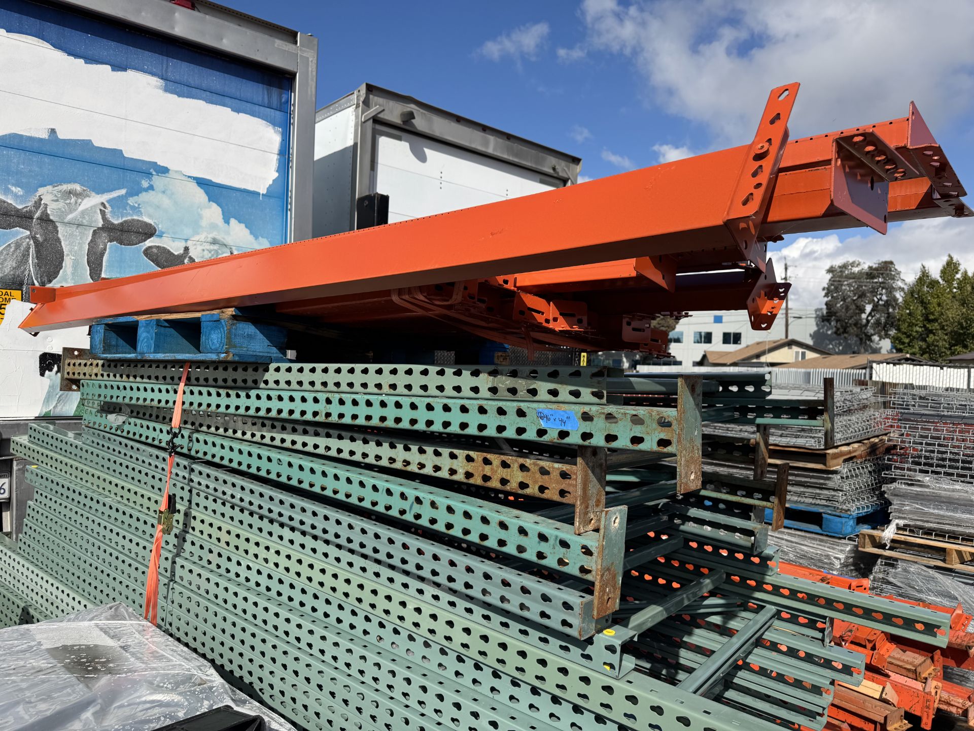 [LOT] of Pallet Racking, consisting of (6) 144