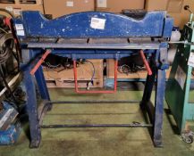 Manual metal sheet bender - 1350mm long (includes handle)