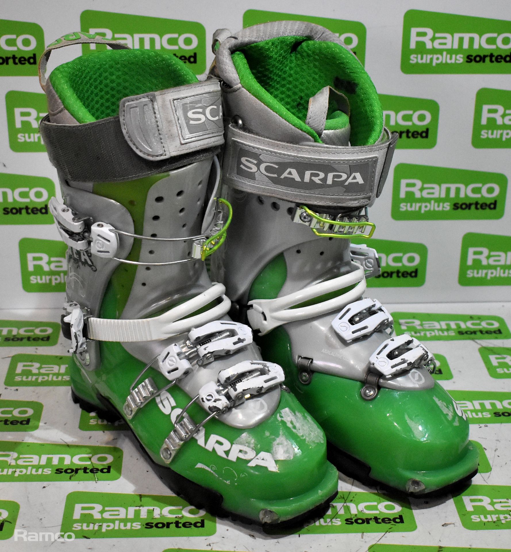 16x pairs of Scarpa ski boots - mixed sizes - mixed colours - Image 9 of 9