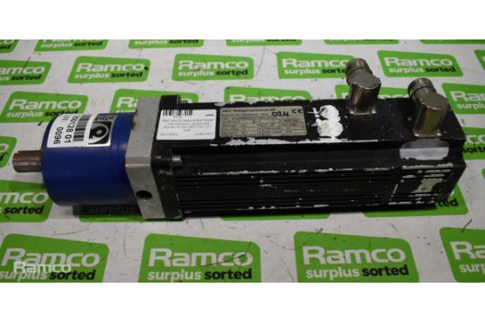 BAG BAC90M60/3/RA/TS/BR-/CP-AA servo motor with Alpha LP 090-MO1-10-111-000 planetary gearbox - Image 2 of 4