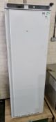 Polar Refrigeration CD613 upright freezer 365 ltr white - 230V - W 600 x D 610 x H 1860mm