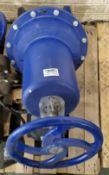 Saunders ESM64 spring closing diaphragm actuator - 100mm body - blue