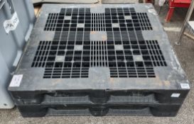 2x Mixed black plastic pallets - W 1190 x D 1190 x H 160mm