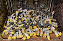 51x 110V Y splitter cables