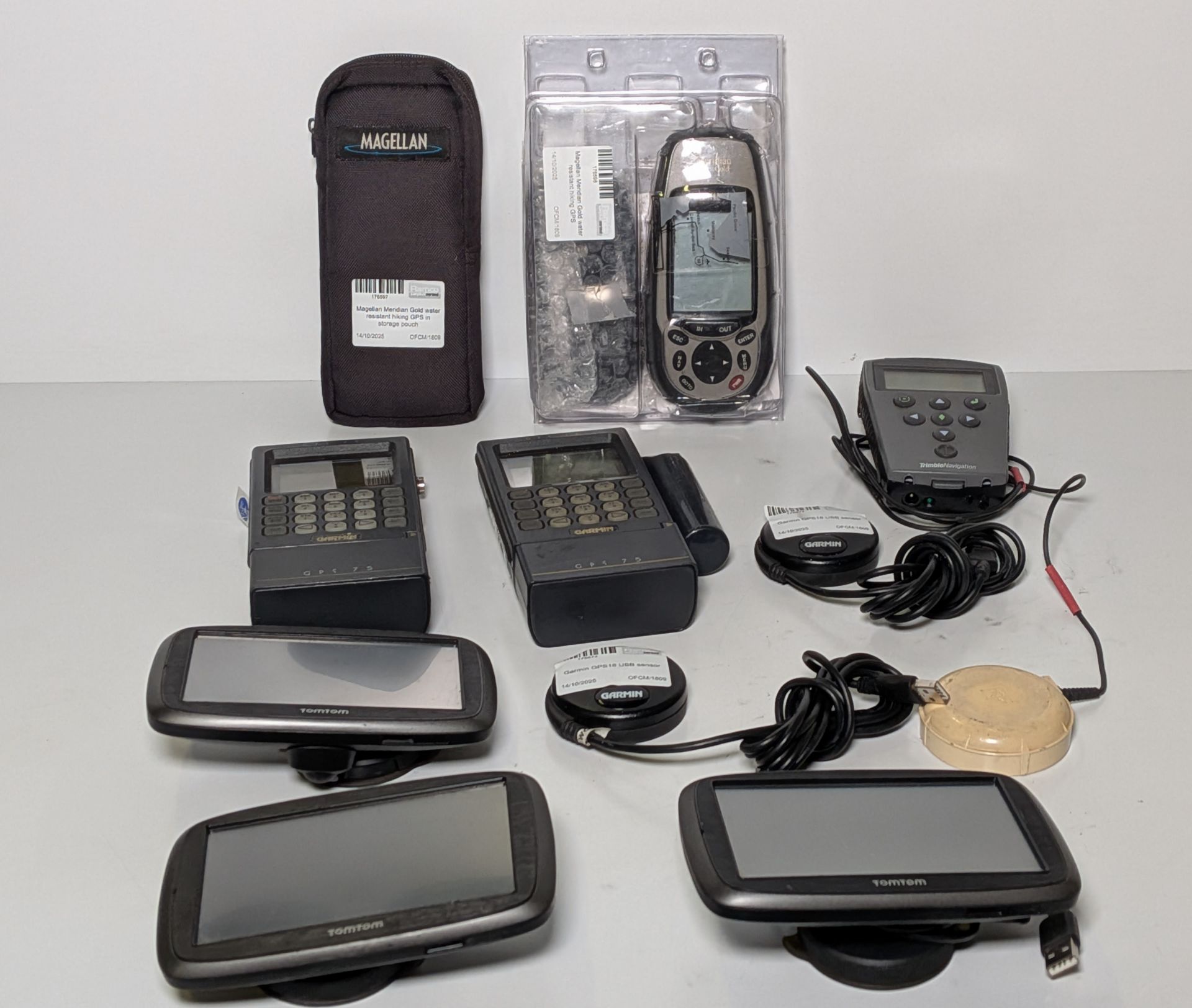 Mixed Lot of Handheld & USB GPS Units – Garmin, Magellan, TomTom, Trimble – full details in desc