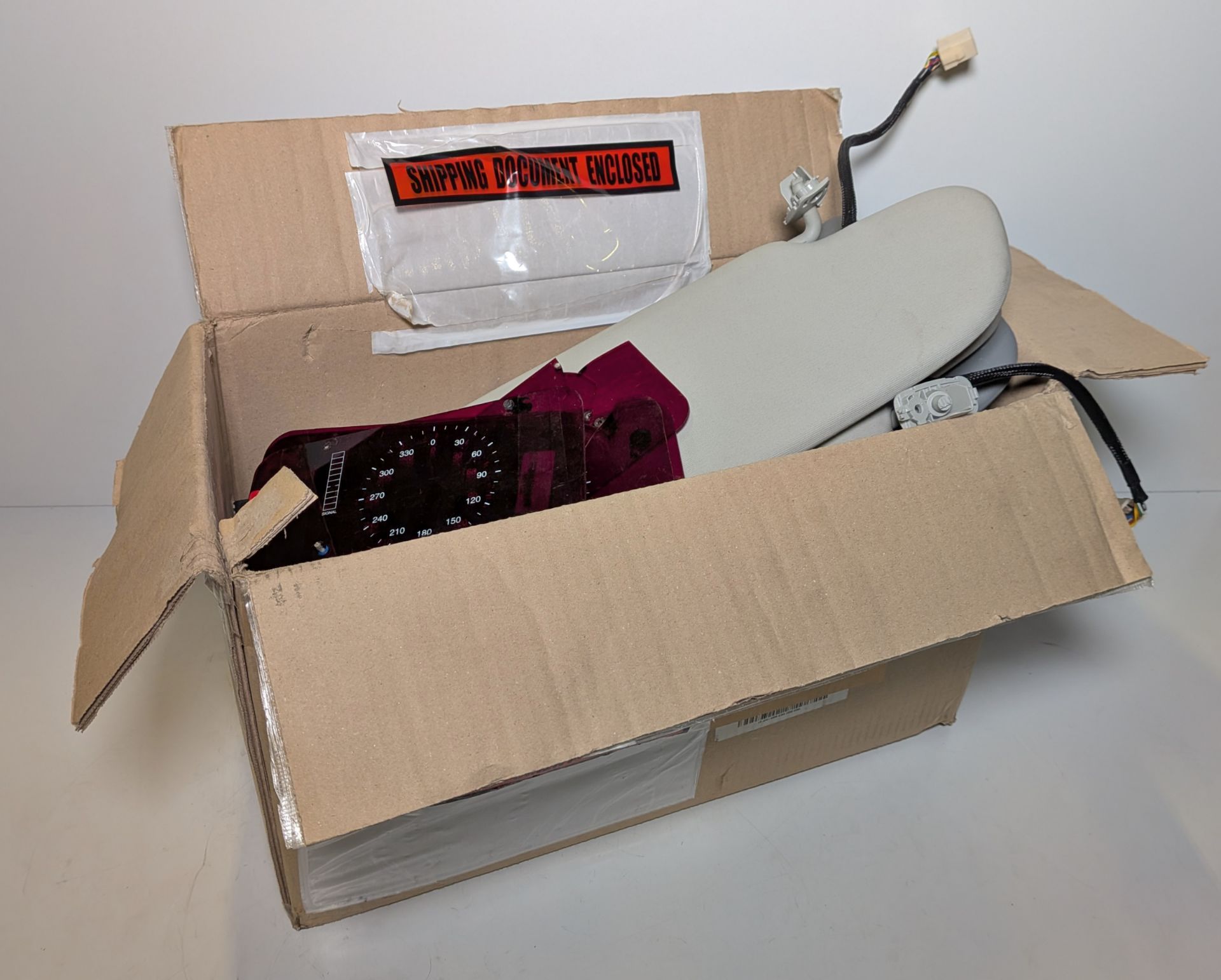 Workshop equipment - equipment bags, power supplies, cables, wiring looms and more - Image 13 of 18