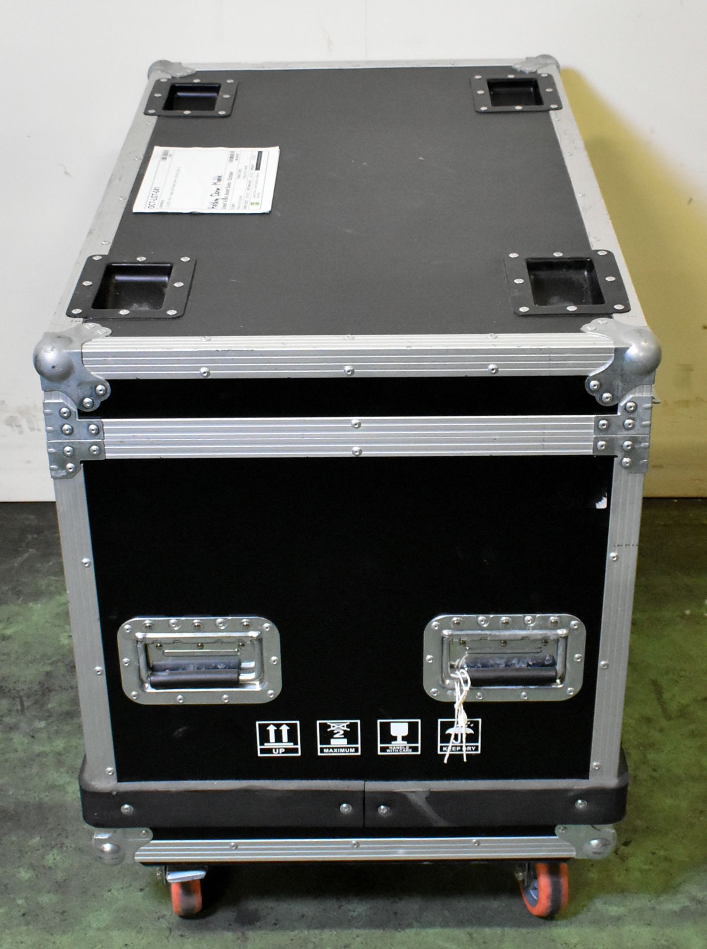 ESD Pilot 2.6 LED display kit in 9 flight cases - 61x LED panels - panel size: W 500 x H 500mm - Image 64 of 71