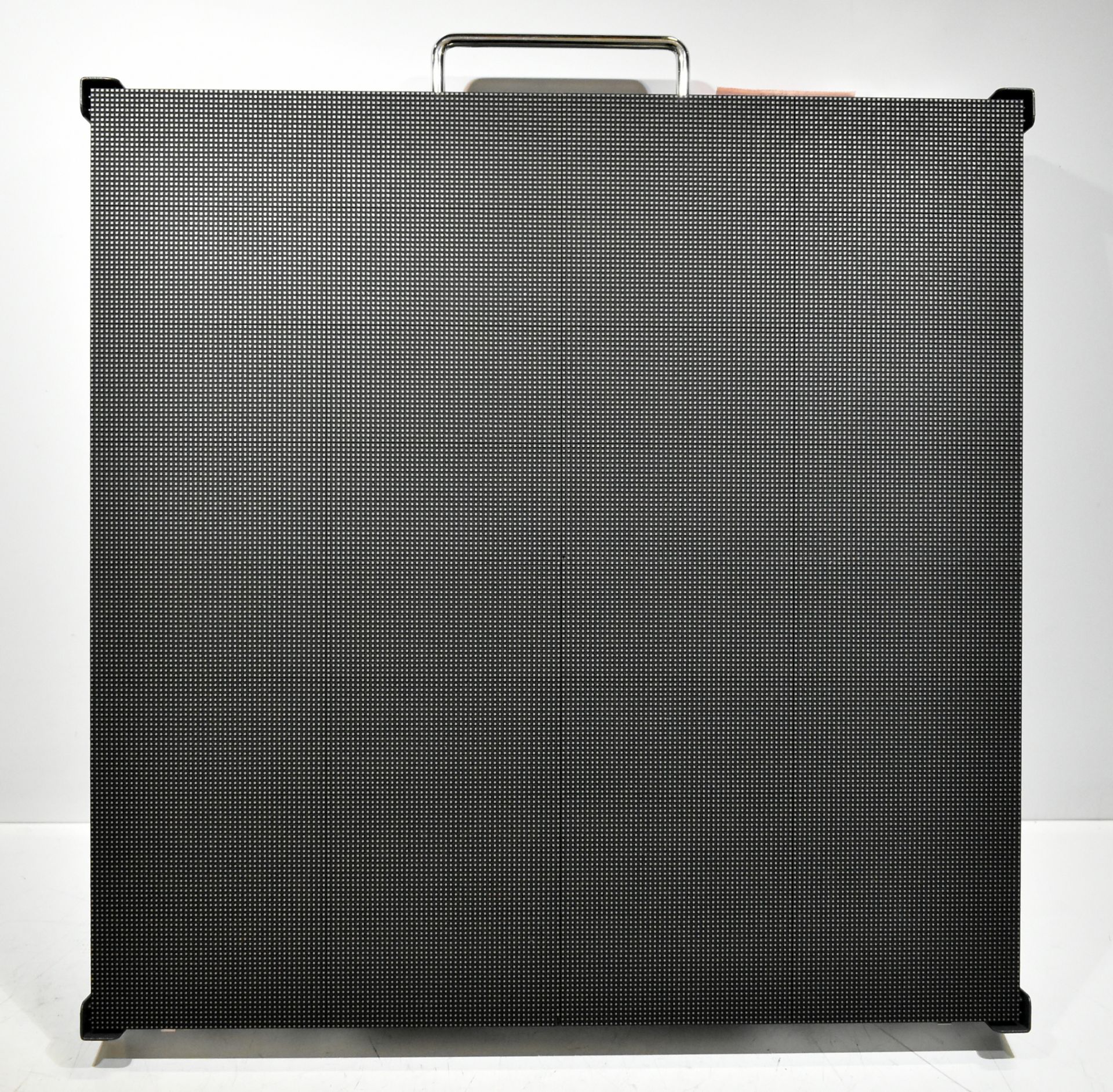 ESD Pilot 2.6 LED display kit in 9 flight cases - 61x LED panels - panel size: W 500 x H 500mm - Image 32 of 71