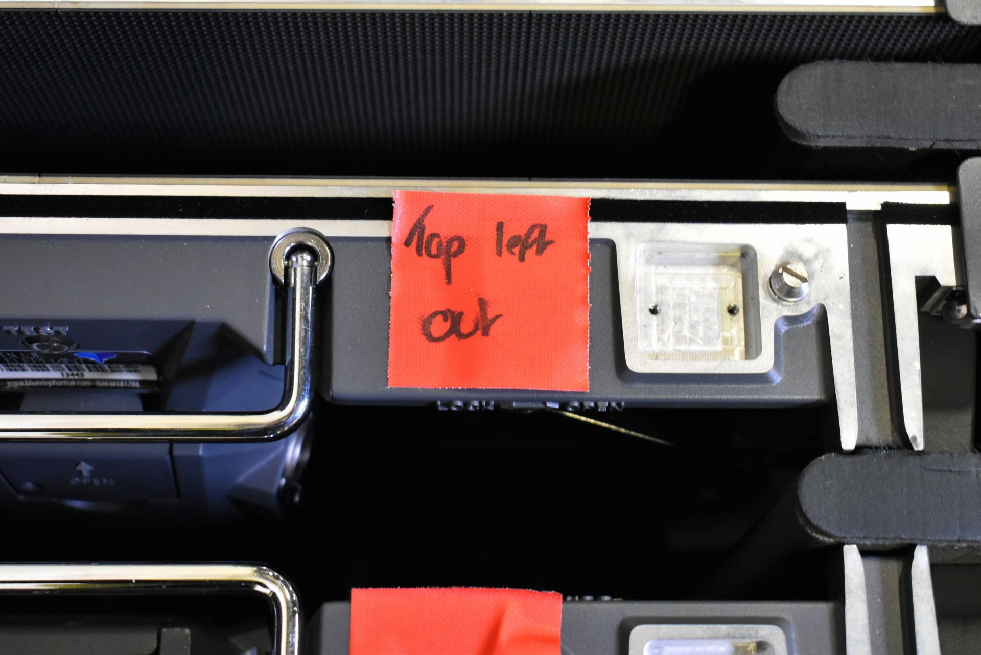 ESD Pilot 2.6 LED display kit in 9 flight cases - 61x LED panels - panel size: W 500 x H 500mm - Image 38 of 71