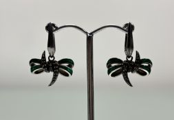 A pair of Steven Webster blackened silver barbed wire black stone set green guoiche enamel drop