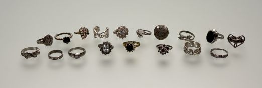 A collection of eighteen silver, white and gilt metal rings set paste, mother-of-pearl etc 70g (a
