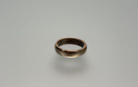 A 9ct gold wedding band O/P 5.83g