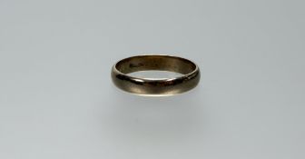 A 9ct gold wedding band O/P 2.61g
