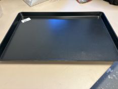 New Non Stick 4 Sided 600 x 400 Bakery Tray