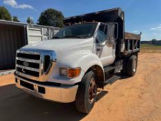 2004 Ford F-750 Super Duty