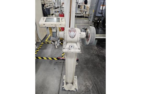 Delta Double Ended Grinder/Buffer - Image 1 of 5