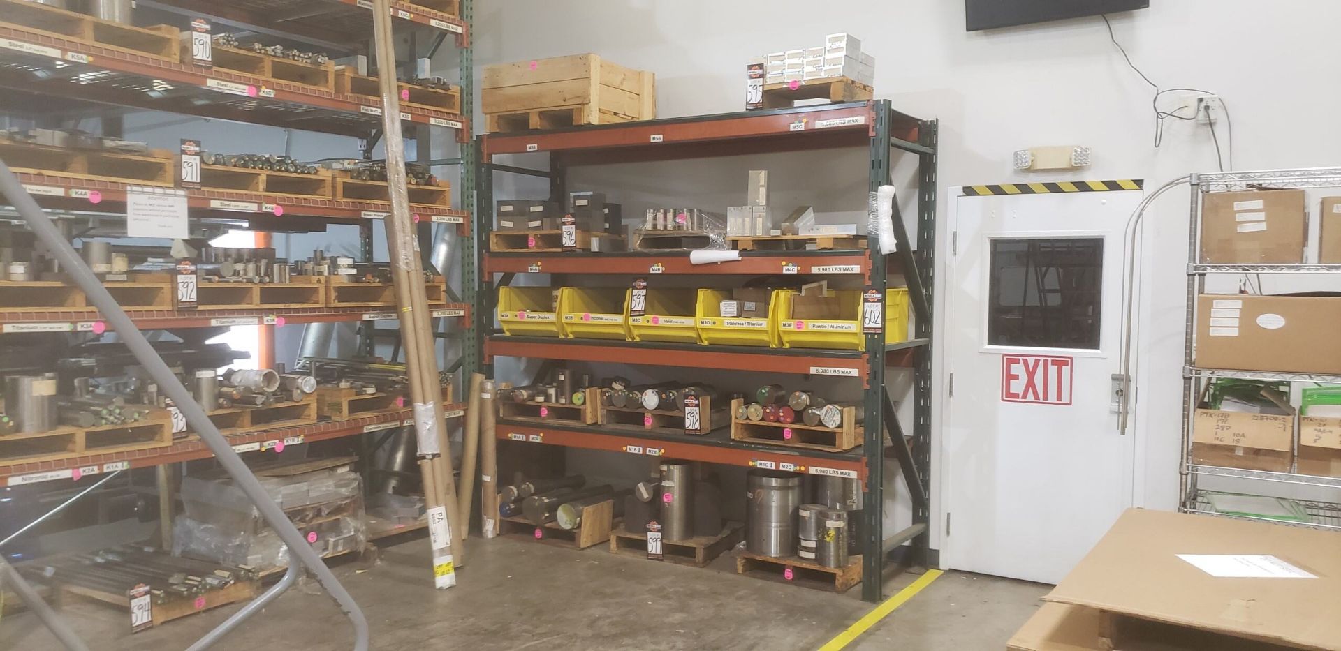 H 8413 Racking (1) 8' x 31