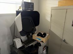 Mitutoyo Model PH-350 Optical Comparator