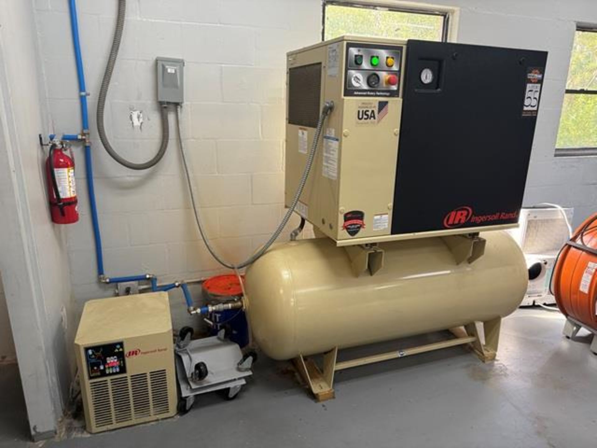 Ingersoll Rand Model UP6-7.5-5-150 Air Compressor - Image 2 of 9