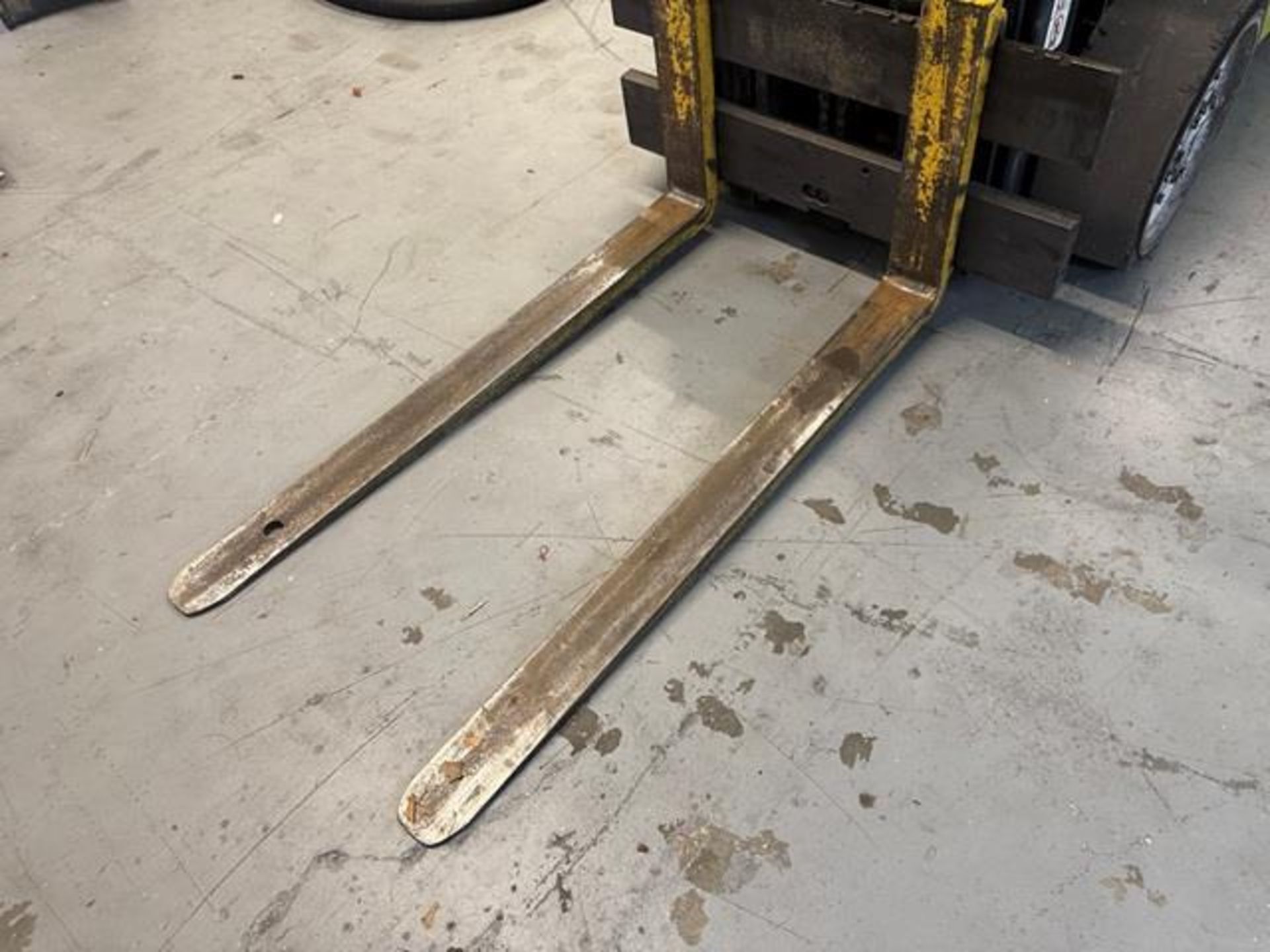 4,000lb Clark Model CCS20MB Propane Forklift - Image 4 of 12