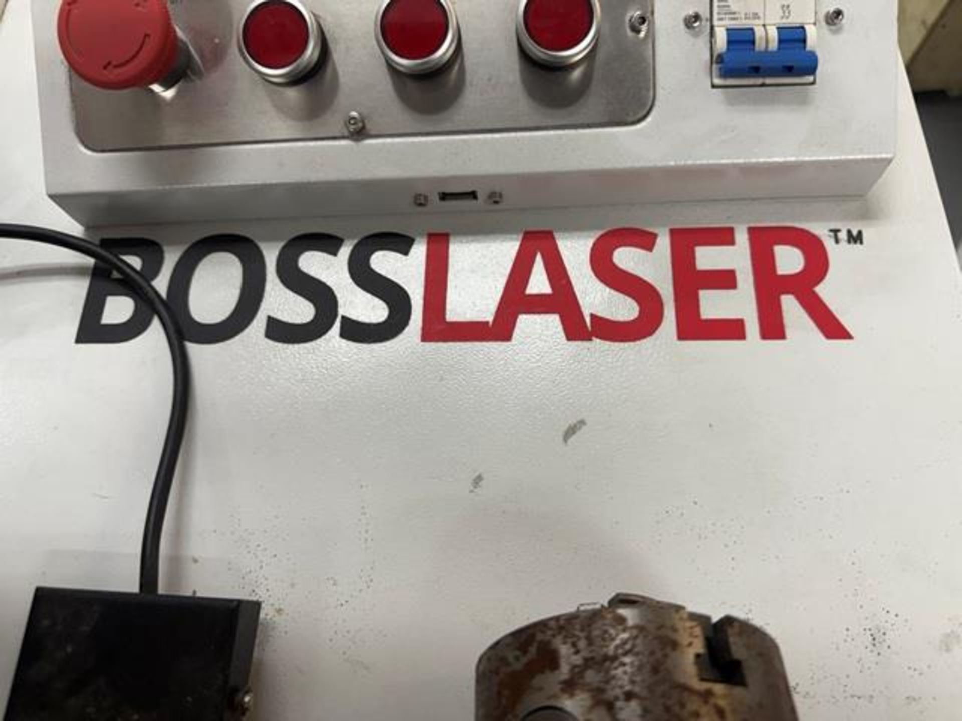 Boss Laser FM Series Laser Engraver - Image 15 of 19
