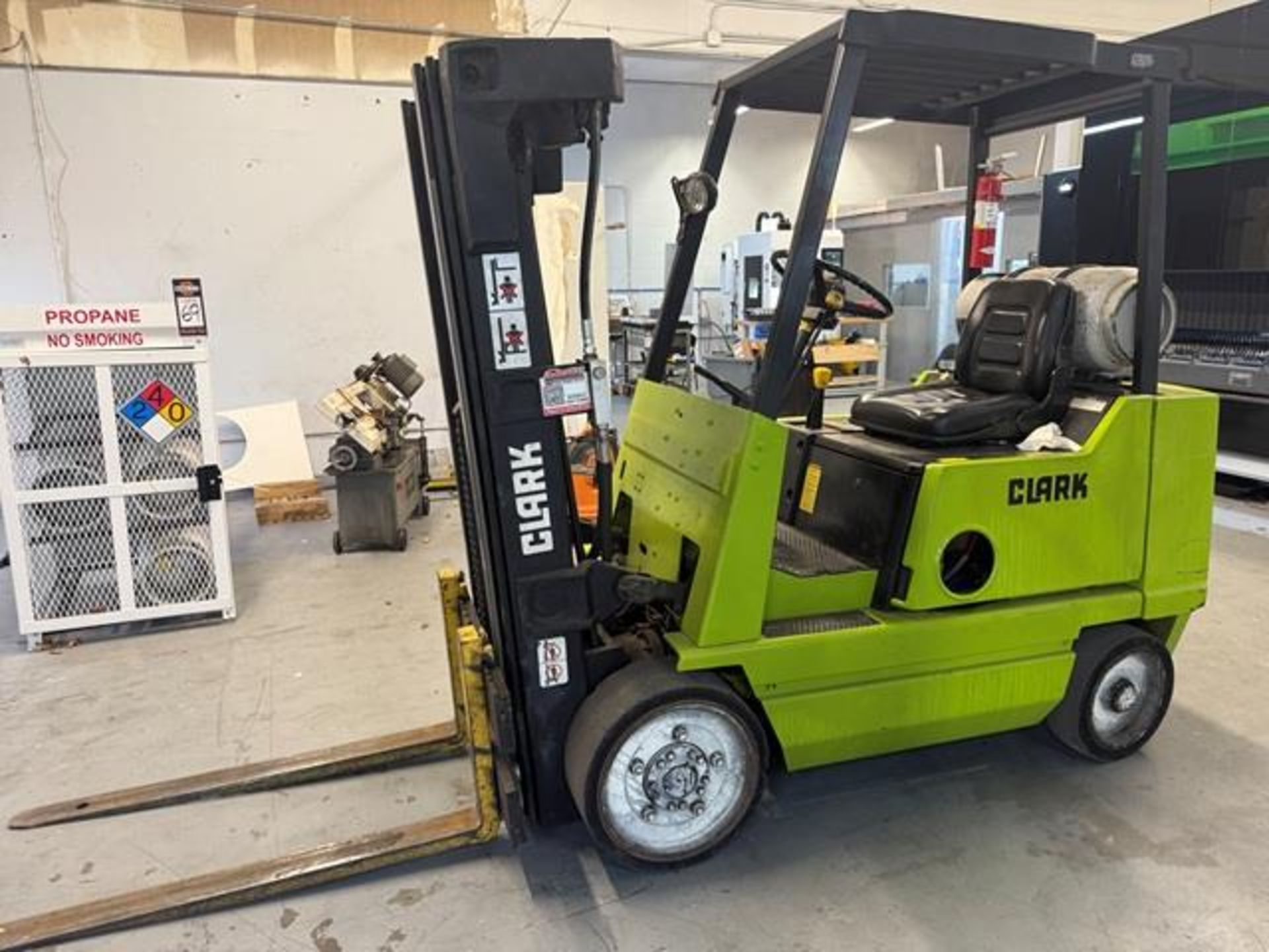 4,000lb Clark Model CCS20MB Propane Forklift - Image 3 of 12