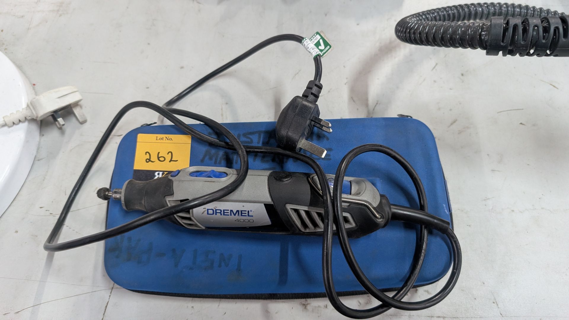 1 off Dremel 4000 Multi Tool in soft case