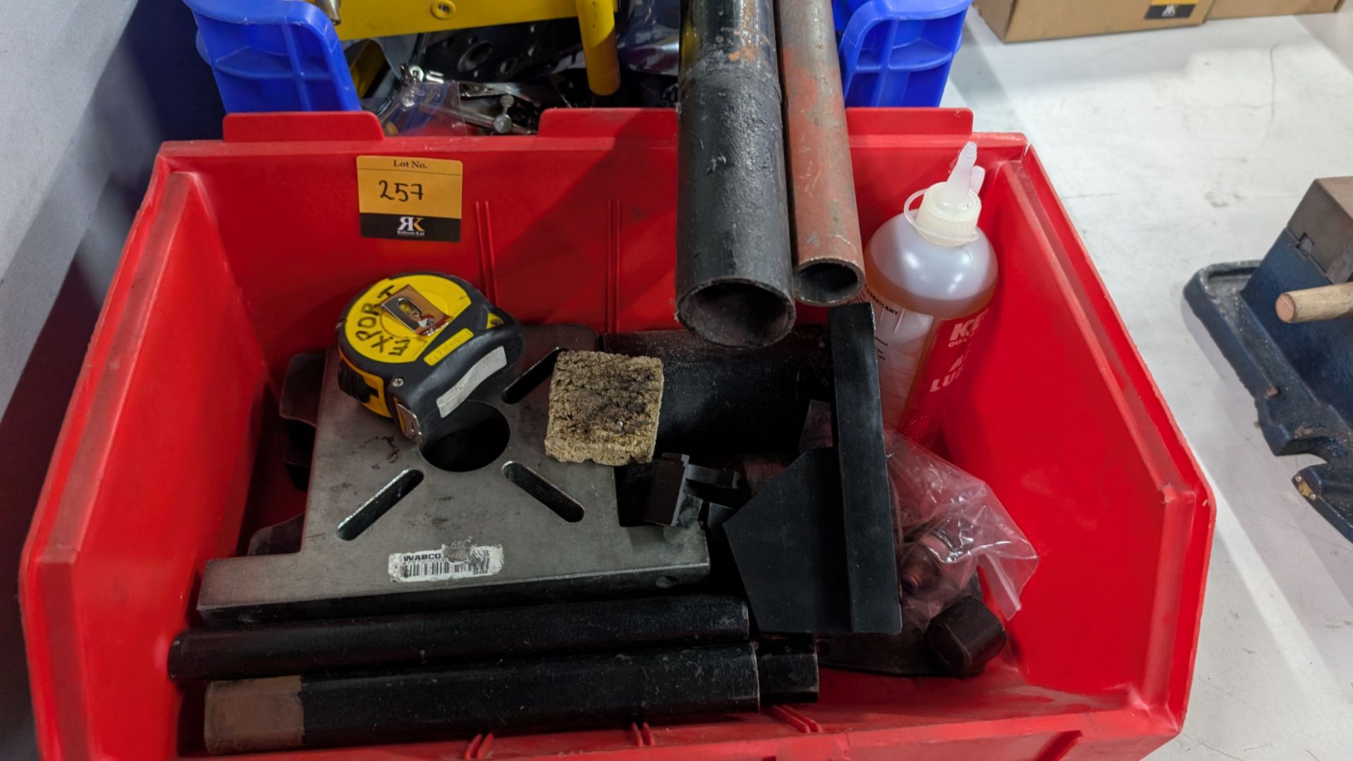 2 Crates and Contents of miscellaneous Industrial Parts - Image 4 of 11