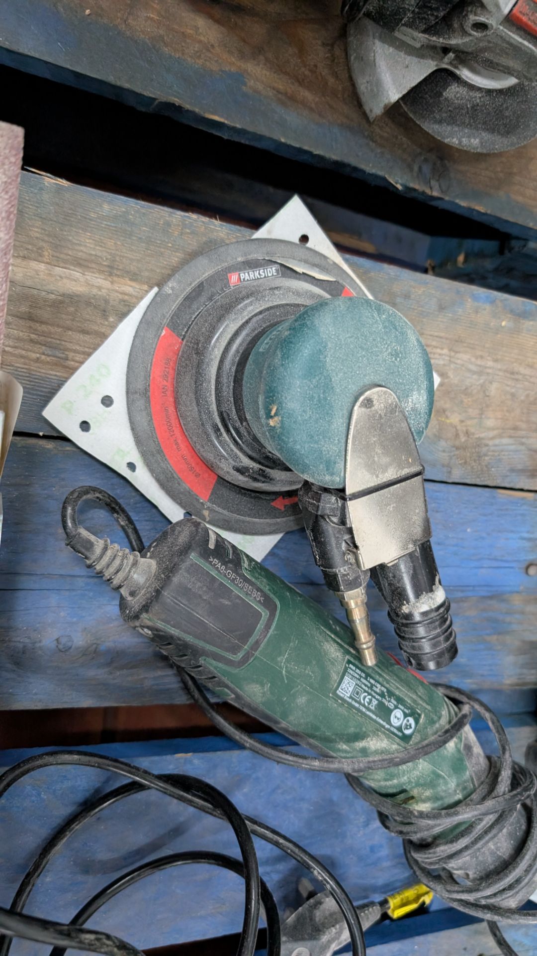 Mixed Sanding Lot, comprising Titan Electric Filing Belt Sander, Air-operated Circular Sander and Bo - Image 15 of 18