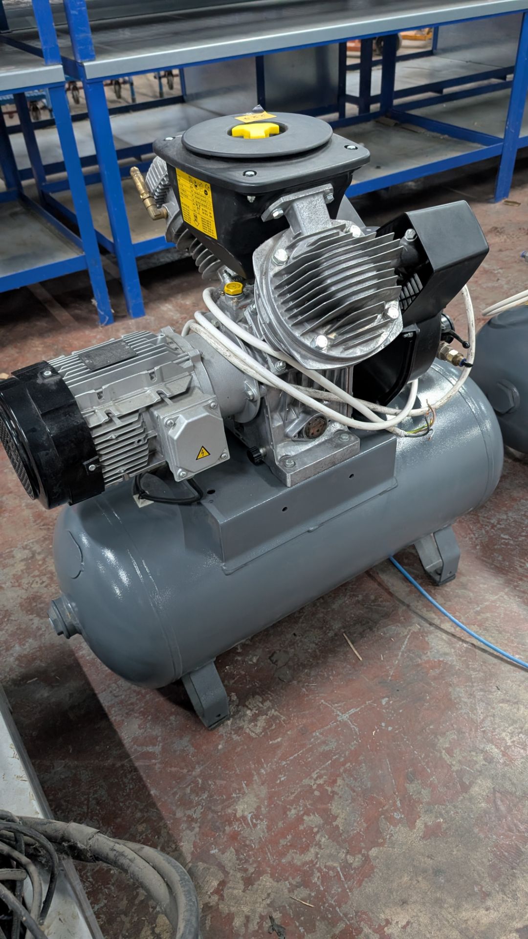 1 off Atlas Copco LT3 all-in-one Compressor System with built-in horizontal air receiver - Image 12 of 15