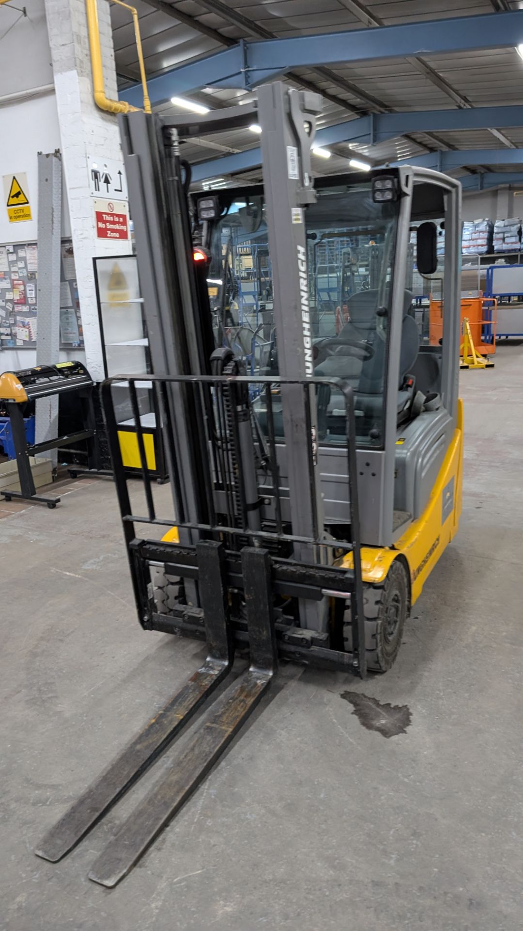 2018 Jungheinrich EFG 216 Electric 3-Wheel Counterbalance Forklift Truck, with side shift. Serial No - Image 13 of 20