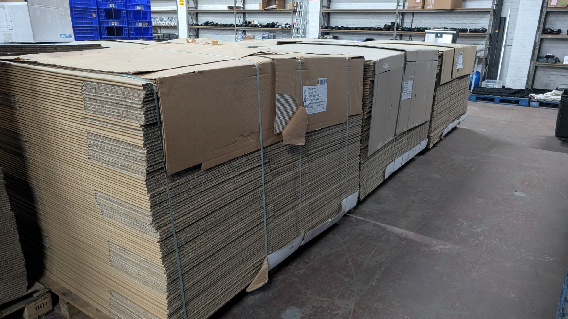 180 off Large Pallet-Sized Cardboard Boxes each measuring 1180 x 780mm x 990mm. This lot comprises t - Image 8 of 13