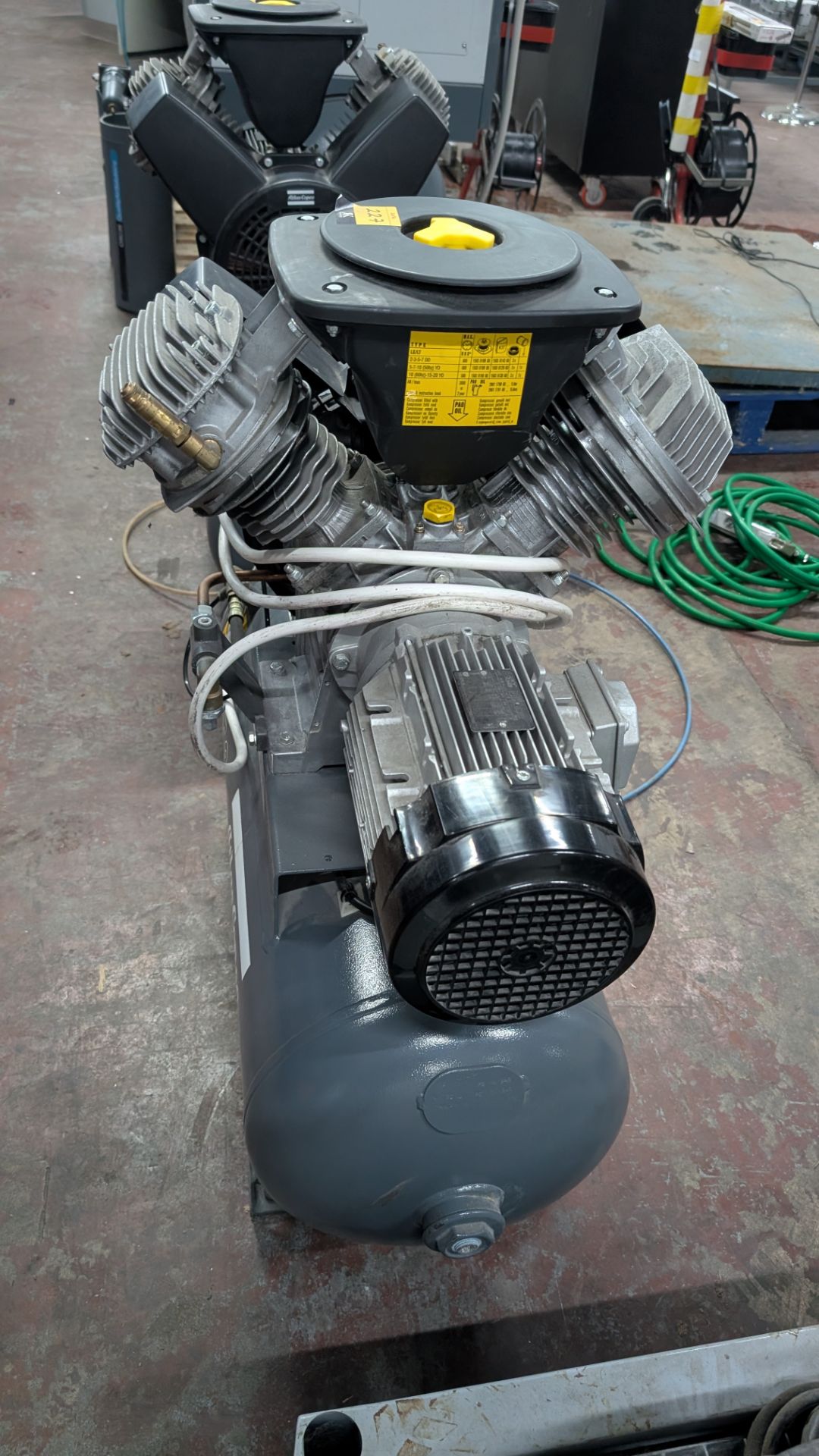 1 off Atlas Copco LT3 all-in-one Compressor System with built-in horizontal air receiver - Image 8 of 15