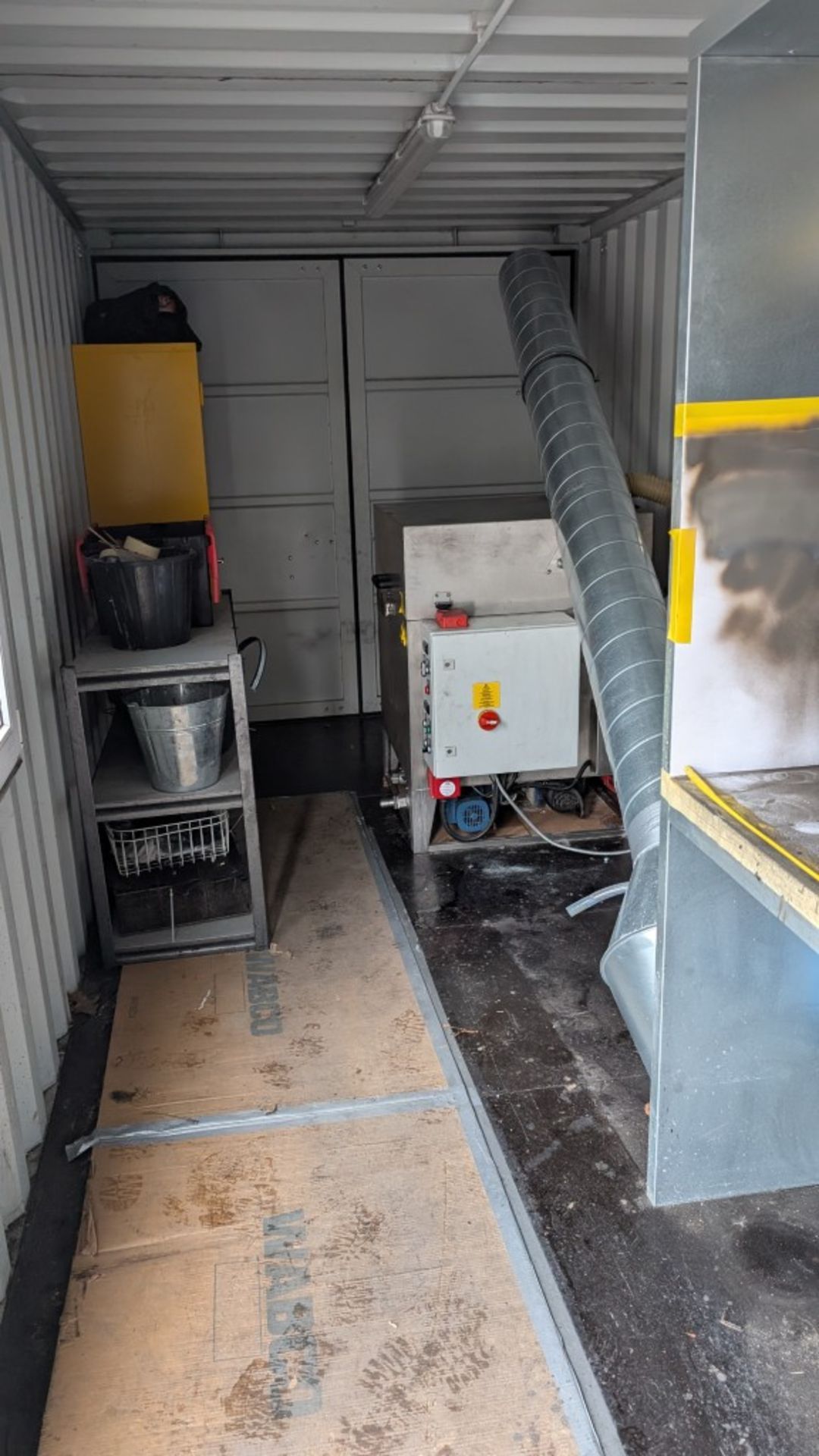 Shipping Container-Based Workshop with Industrial Parts Washer and Spray Booth. This lot comprises a - Image 31 of 31