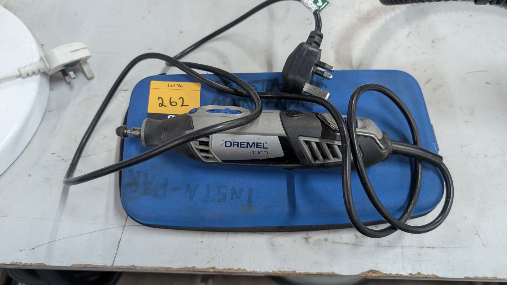 1 off Dremel 4000 Multi Tool in soft case - Image 6 of 13